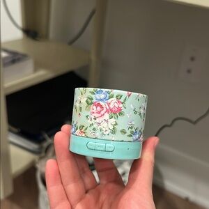 Floral Bluetooth Speaker w/ Charger